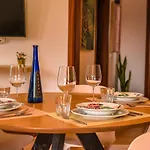 Vila Agradable Y Familiar, Con Piscina 